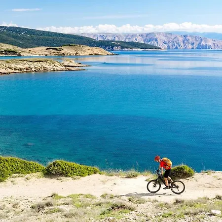 Apartment Private Holliday By Pag Tours