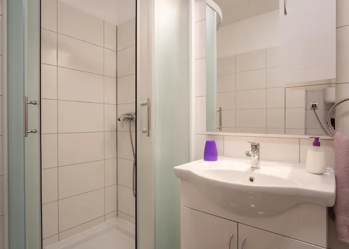 Apartment Private Holliday By Pag Tours Pag Town