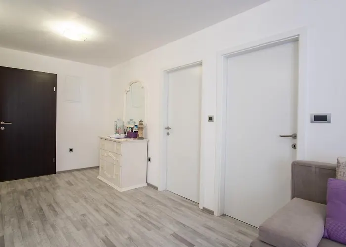 Private Holliday By Pag Tours *