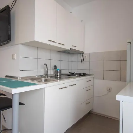 Private Holliday By Pag Tours Apartman