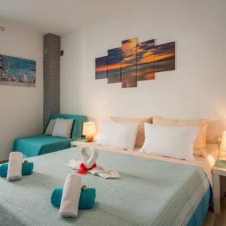 Private Holliday By Pag Tours *