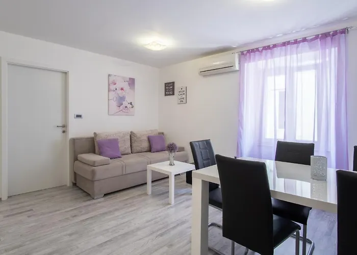 Private Holliday By Pag Tours * Pag Town