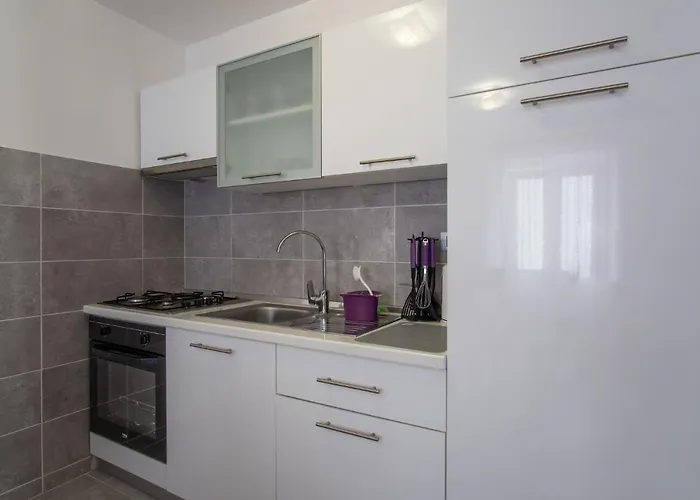 Private Holliday By Pag Tours